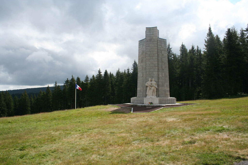 mont mouvhet • Auberge de l'Allagnonette